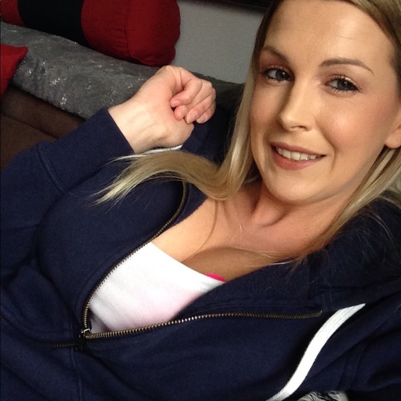 Meet your Posher, Sarah - Picture 1 of 1